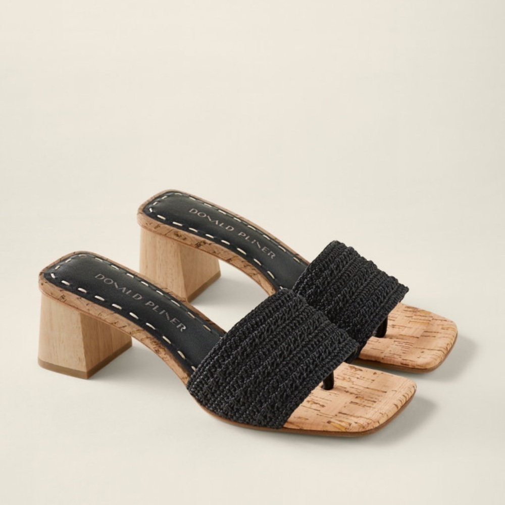 NWOT Donald Pliner Nayla Crochet Black Slide Sandals-Size 7-Sassy/Chique/Elegant